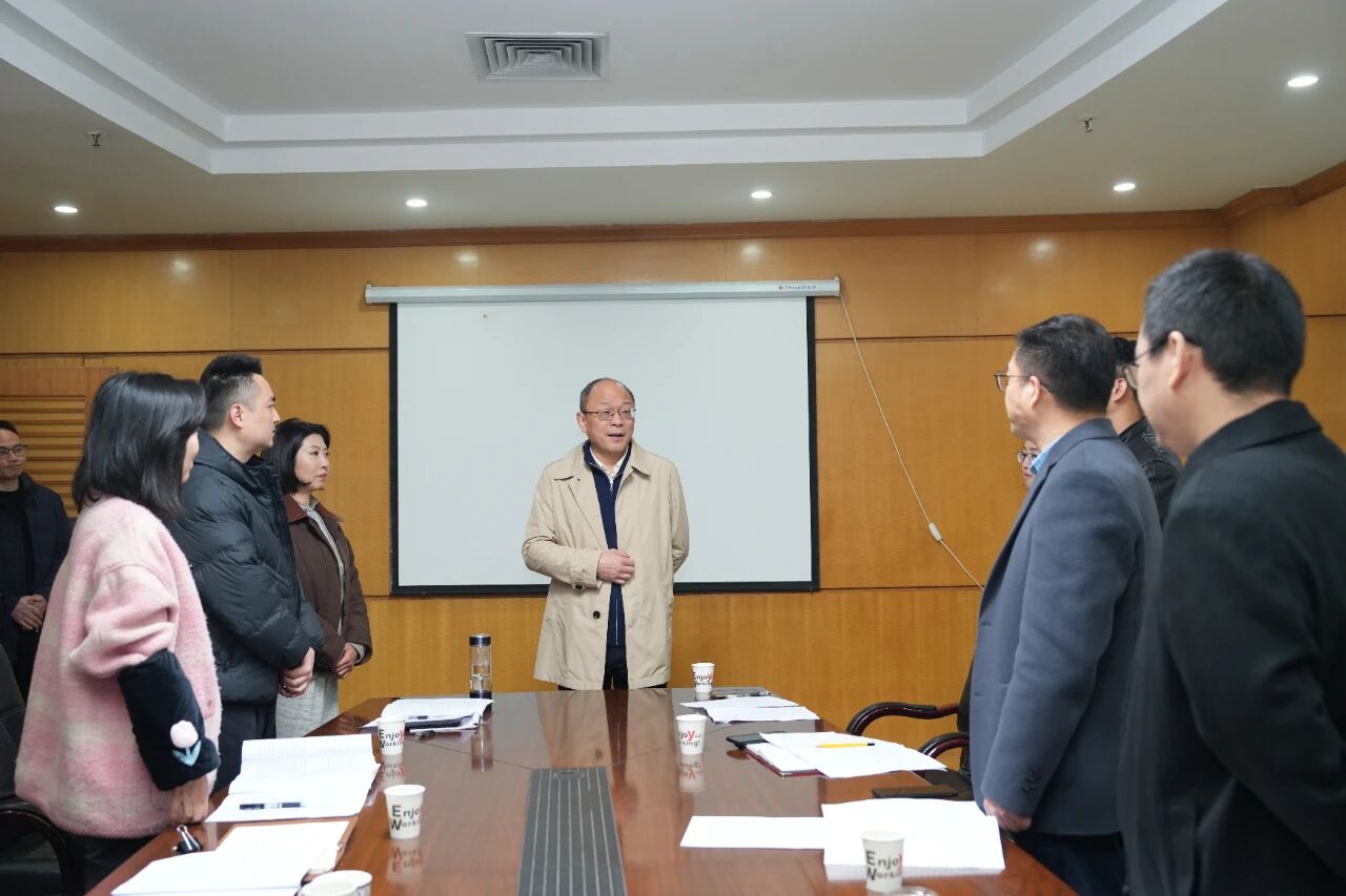 二分院领导走访看望机关干部职工