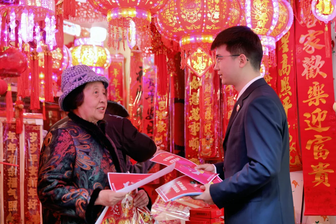 巴渝检影丨“年味”普法