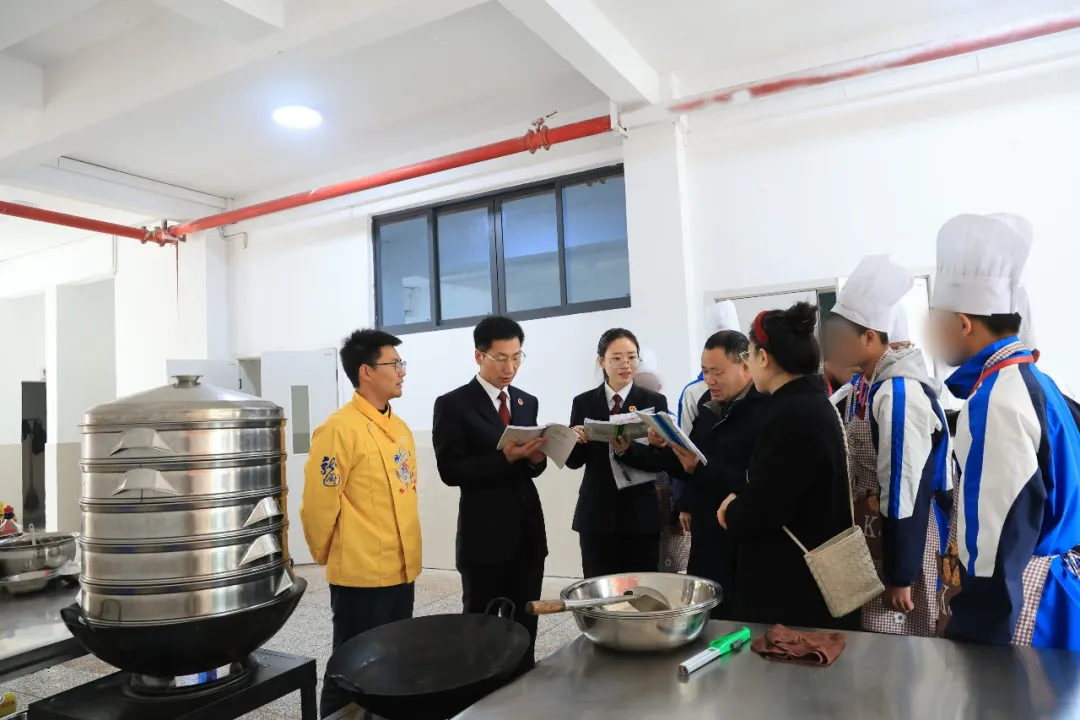 烹饪课堂育希望