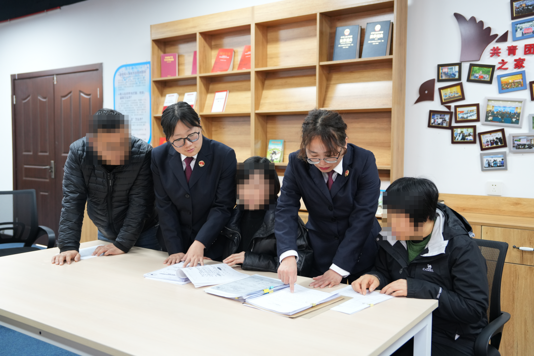 綦江：支持起诉让40名农民工安“薪”过年