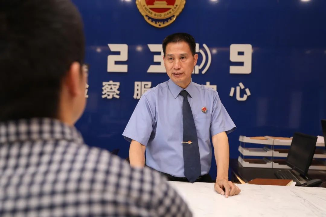 【清廉故事】邓光辉：“依法办案是底线，决不能在我这一关失守”