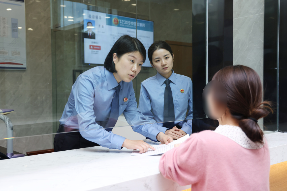 【检察日报】重庆永川：前案承认是业务经费 后案改口“借款”